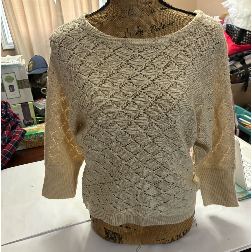 Francesca cross cross‎ size large cute babydoll sweater with lattice detail